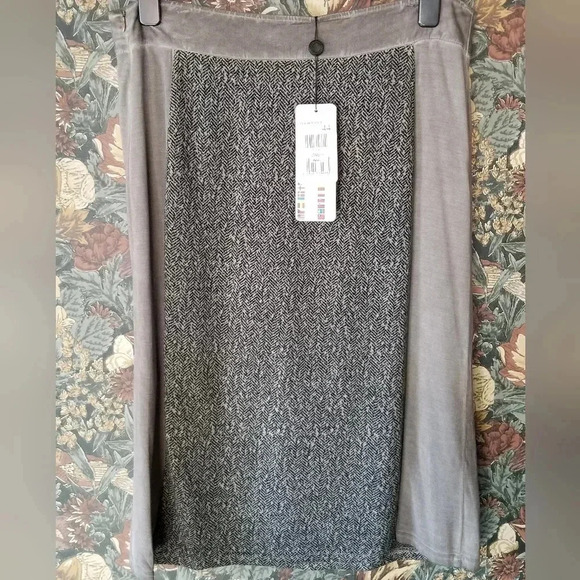 NWT Lisa Campione wool midi skirt - Picture 2 of 3